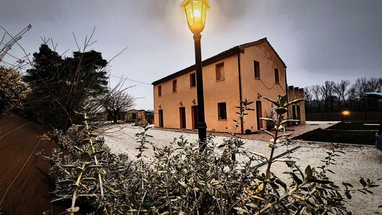 Casa Montefiore 13 Iris Lt Nella Tranquilla Campagna Marchigiana Анкона Экстерьер фото